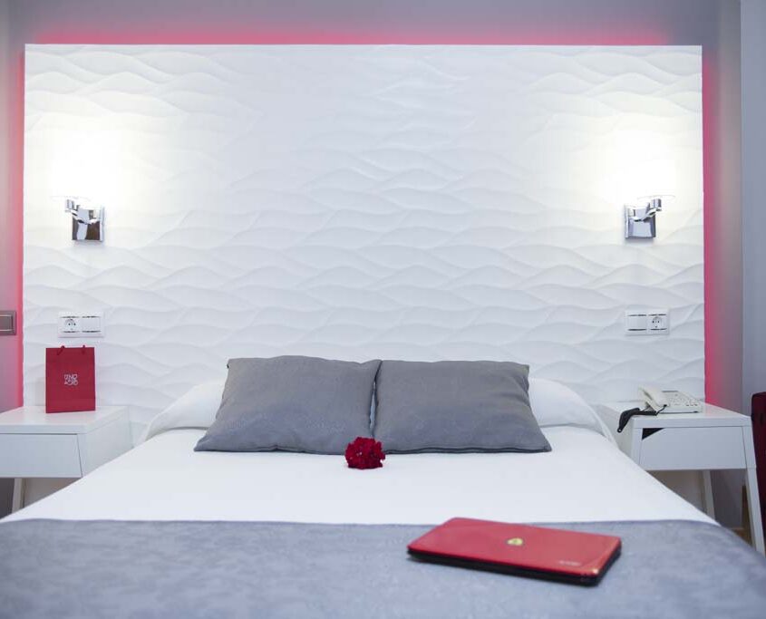 Habitación Doble Superior con terraza - Hostal Alhambra Habitación Doble Superior con terraza - Hostal Alhambra